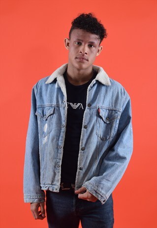VINTAGE LEVI'S LIGHT BLUE SHERPA DENIM JACKET