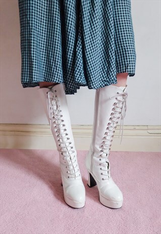 VINTAGE 90S DOES 70S WHITE PVC PLATFORM LACE-UP BOOTS