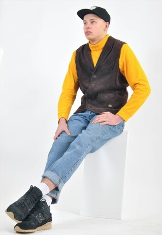 VINTAGE 90'S CORDUROY VEST IN BROWN