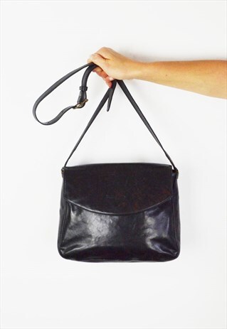 BLACK LEATHER SHOULDER BAG