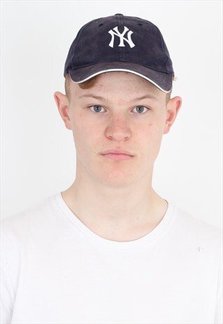 VINTAGE BASEBALL CAP