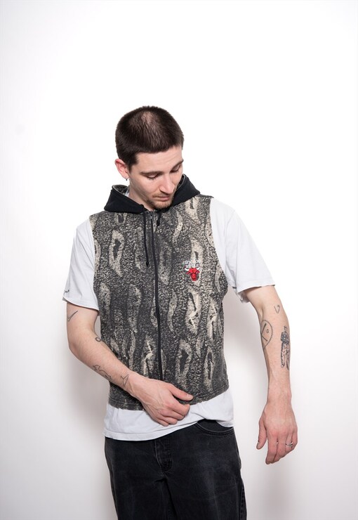 garment image
