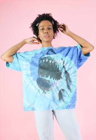 VINTAGE 90S Y2K BLUE TIE DYE FESTIVAL SHARK PRINT T-SHIRT