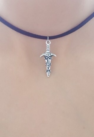 DAGGER CHOKER - SUEDE CHOKER