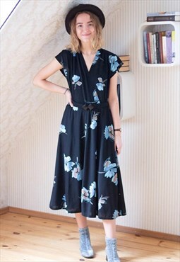 Black and blue floral short sleeve dress