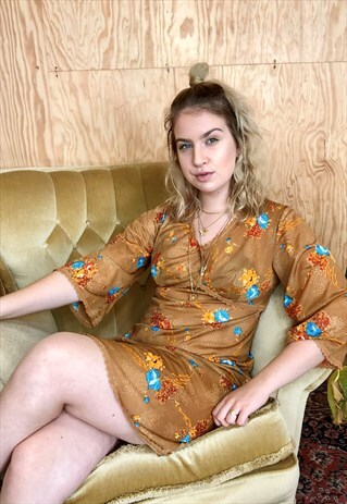 VINTAGE 70S BOHEMIAN FLOWER PRINT DRESS