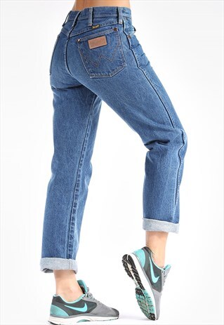 MOM JEANS TAPERED JEANS WRANGLER