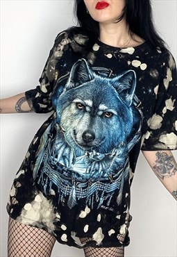 Grunge style Bleached distressed wolf graphic t-Shirt