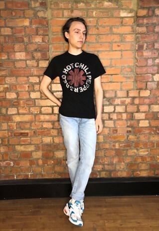 VINTAGE RED HOT CHILLI PEPPERS T-SHIRT