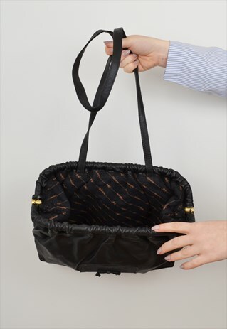 LEATHER SLOUCH SHOULDER BAG