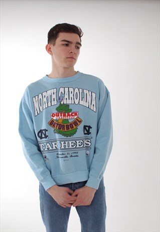 90'S VINTAGE NORTH CAROLINA SWEATER