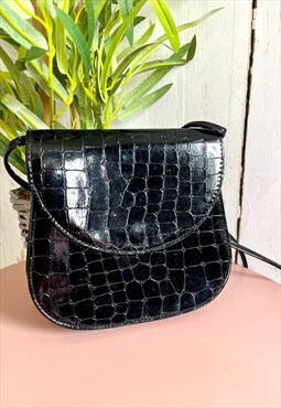 Vintage Black Snakeskin Patterned 80's Clasp Bag