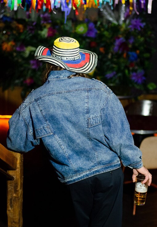 garment image