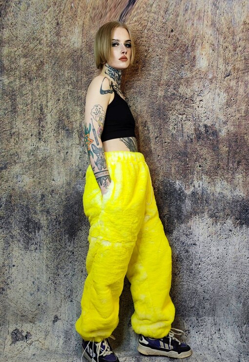 garment image