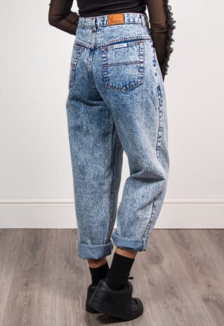 90'S VINTAGE BLUE ACID WASH MOM JEANS