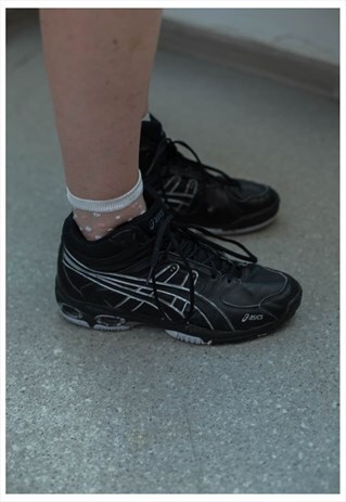VINTAGE 90'S BLACK HIGH TOP TRAINERS