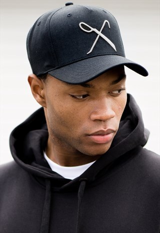 HARD GRAFT CURVED PEAK CAP - BLACK