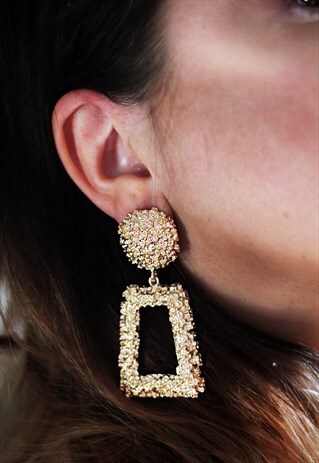 CHUNKY GOLD TEXTURED STATEMENT EARRINGS