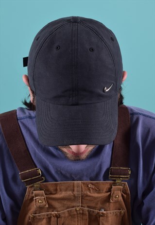 VINTAGE Y2K NIKE BLACK SWOOSH CAP