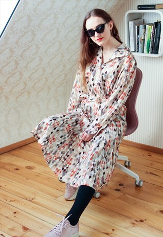 BEIGE LONG SLEEVE BELTED DRESS WITH COLOURFUL DIAMONDS