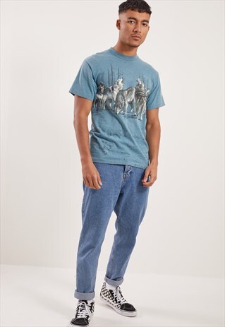 VINTAGE WOLVES GRAPHIC PRINT T-SHIRT