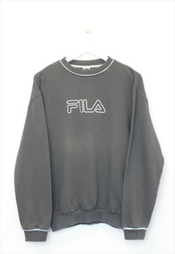 Vintage Fila Sweatshirt in grey and white. Best fits M