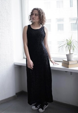 VINTAGE 80'S MAXI BLACK VELVET FLOWER PRINT SLEEVELESS DRESS