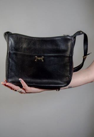 BLACK LEATHER HENRY SAXEL SHOULDER BAG