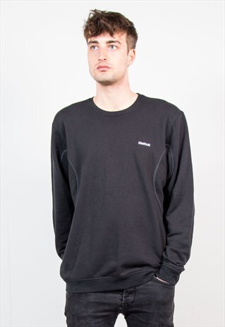BLACK 90'S CLASSIC REEBOK SWEATER