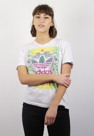 VINTAGE ADIDAS TSHIRT