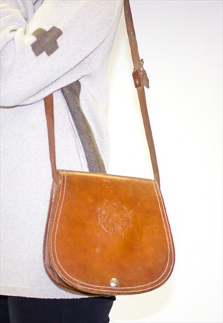VINTAGE 70'S LEATHER TOOLED SADDLE BAG
