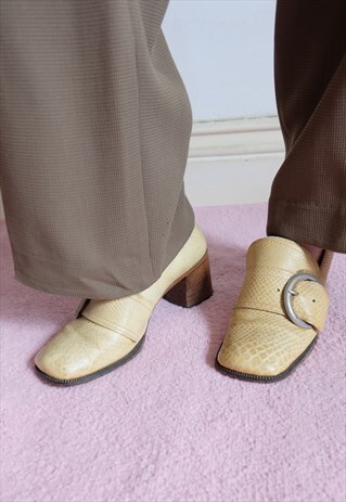 VINTAGE 60S YELLOW HEELED LOAFERS