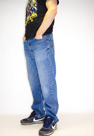 VINTAGE DARK WASH 80'S LEVI GUY FIT JEANS