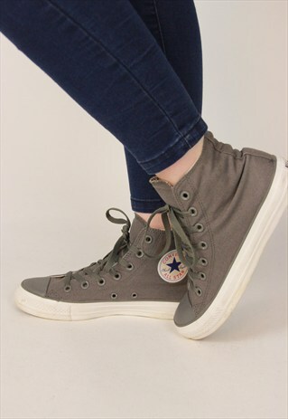 VINTAGE CONVERSE TRAINERS