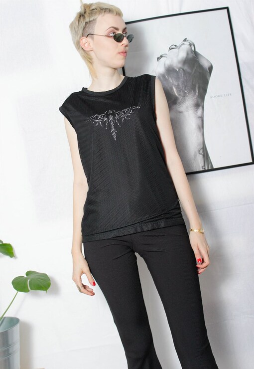 garment image