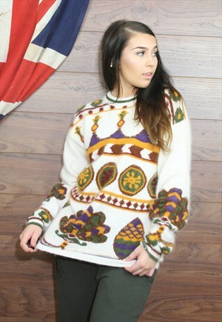 VINTAGE OVERSIZED ICELANDIC,PATTEREND,COSY KNIT JUMPER, M
