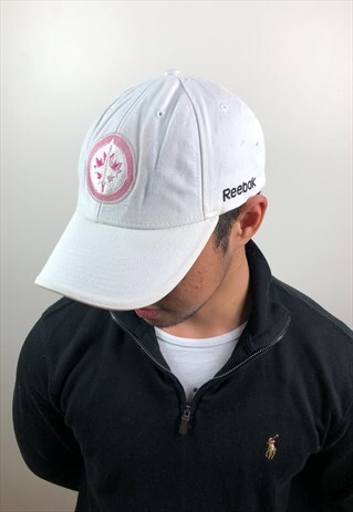 VINTAGE WHITE REEBOK CAP