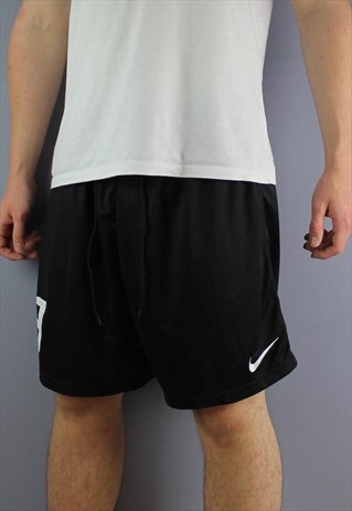 VINTAGE NIKE SHORTS IN BLACK WITH EMBROIDERED LOGO AND DRAWS