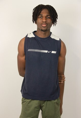 VINTAGE NIKE TSHIRT