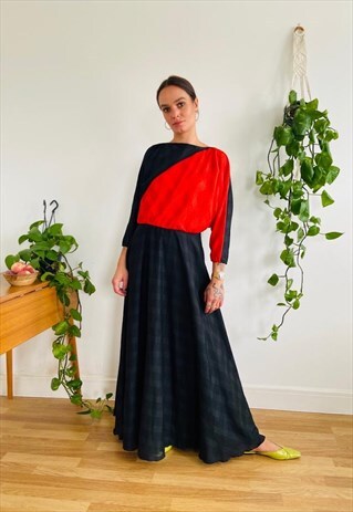 STRIKING BATWING MAXI DRESS