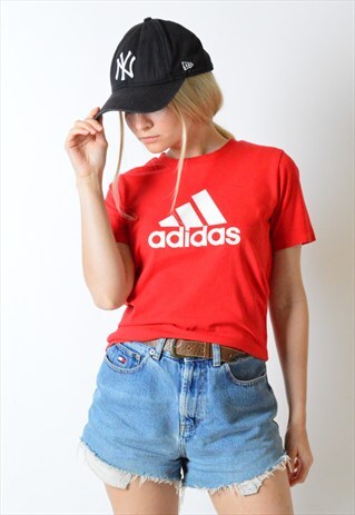 VINTAGE 90S RED ADIDAS T-SHIRT