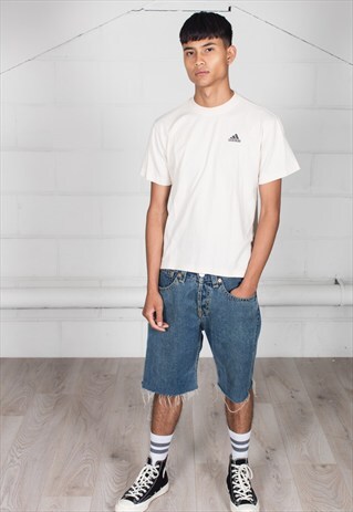 VINTAGE ADIDAS CHEST LOGO UNISEX T-SHIRT