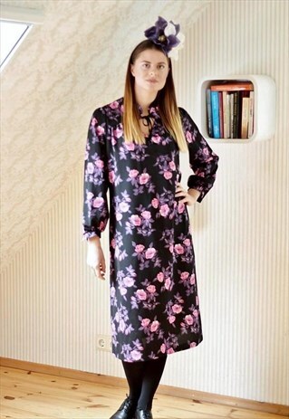 BLACK VINTAGE DRESS WITH PURPLE FLOWERS