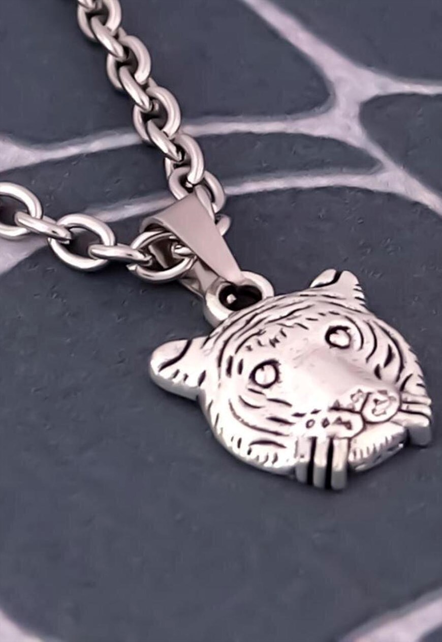 Silver on sale tiger pendant