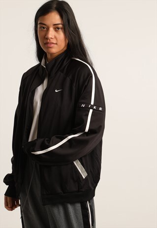 VINTAGE NIKE TRACK JACKET