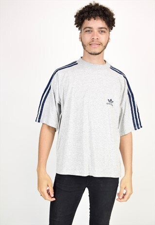 VINTAGE 90'S ADIDAS T-SHIRT