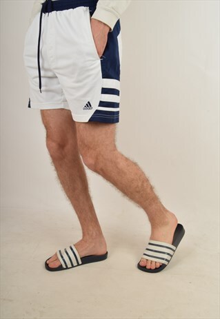 VINTAGE ADIDAS EQUIPMENT SHORTS SIZE M (3221)