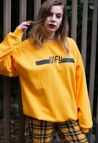 OVERSIZED SWEATSHIRT IN GOLD WITH GRAPHIC LOGO