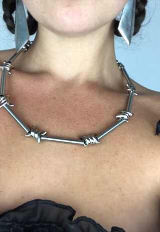 SILVER BARB WIRE CHAIN NECKLACE