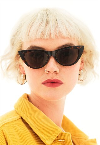 LAURA - CLASSIC CAT EYE TORTOISESHELL SUNGLASSES